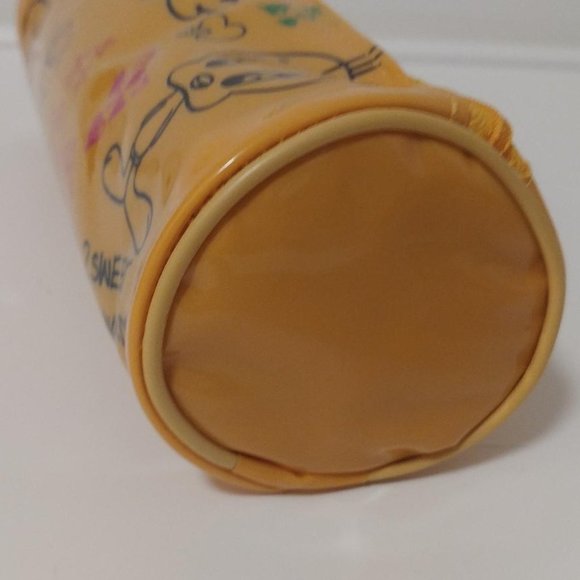 Tweety Bird Plastic Pencil Holder. - Picture 3 of 5